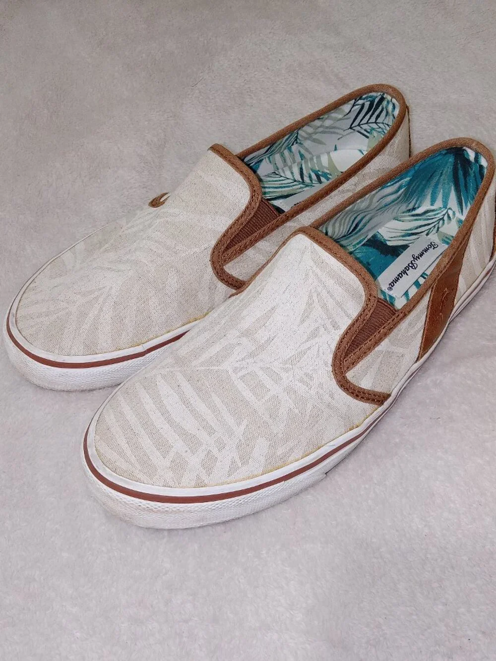 Tommy Bahama Pacific Ridge Slip On Shoes Men's Size 10 Natural/Tan Tropical